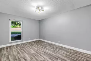 1251 Guelbreth Lane, Saint Louis, MO 63146 - Photo 16