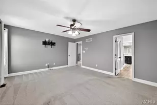 141 Central Park Ave, Wentzville, MO 63385 - Photo 24