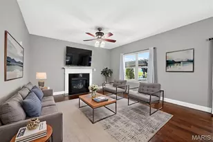 141 Central Park Ave, Wentzville, MO 63385 - Photo 16