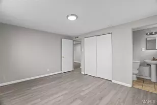 1000 Wild Cherry Ln, University City, MO 63130 - Photo 16