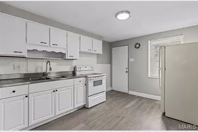 1000 Wild Cherry Lane, University City, MO 63130 - Photo 12