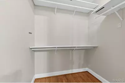7225 Clayton Road, Saint Louis, MO 63117 - Photo 18
