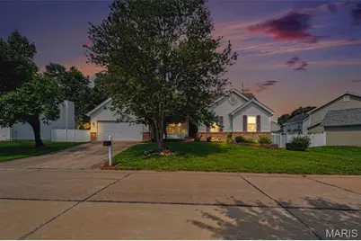 540 Crown Passage Drive, Saint Charles, MO 63303 - Photo 1