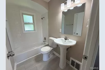 10063 Green Valley Drive, Saint Louis, MO 63136 - Photo 10