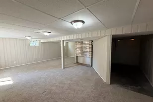 10063 Green Valley Dr, Saint Louis, MO 63136 - Photo 14