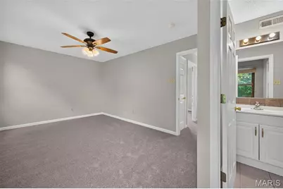 2358 Hidden Meadow Lane, Ballwin, MO 63021 - Photo 18