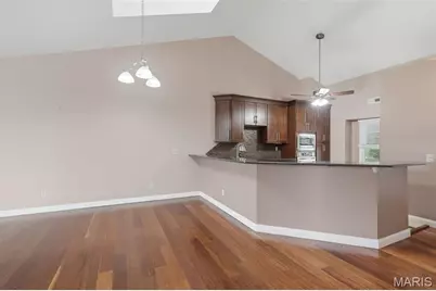 7312 Woodlawn Colonial Lane, Shrewsbury, MO 63119 - Photo 8