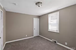 25 Barcelona Ave, Saint Louis, MO 63138 - Photo 18