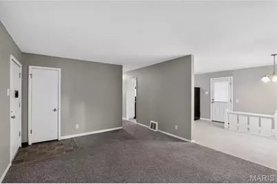 1037 Forestwood Drive, Saint Louis, MO 63135 - Photo 12