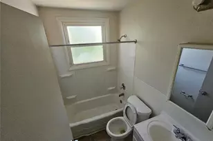 1037 Forestwood Dr, Saint Louis, MO 63135 - Photo 6
