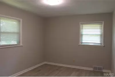 12170 McKelvey Road, Maryland Heights, MO 63043 - Photo 6