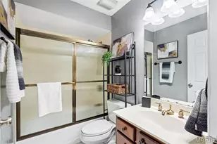 12917 Cedarledge Ct, Saint Louis, MO 63146 - Photo 14