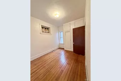 4176 Newport Court, Saint Louis, MO 63116 - Photo 6