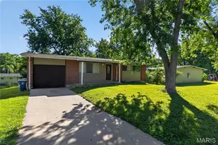 10226 Green Valley Dr, Saint Louis, MO 63136 - Photo 2