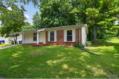 6315 Coventry Drive, Saint Louis, MO 63033 - Photo 2