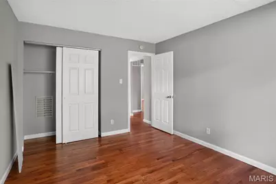 6315 Coventry Drive, Saint Louis, MO 63033 - Photo 12