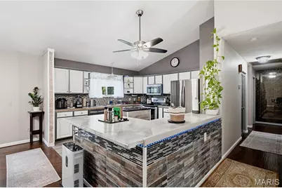 609 Lakewood Drive, Lake Saint Louis, MO 63367 - Photo 10