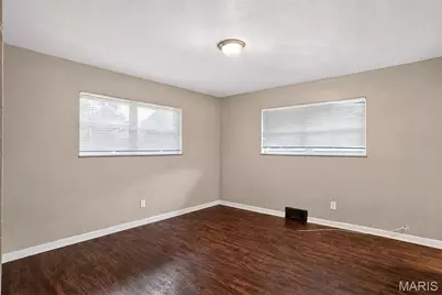 8808 Cherrywood Lane, Jennings, MO 63136 - Photo 12