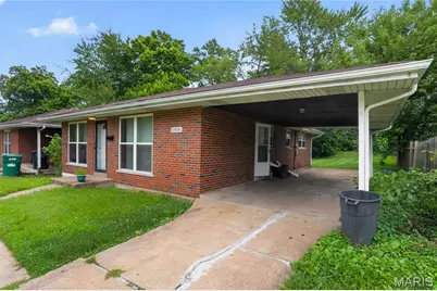 8808 Cherrywood Lane, Jennings, MO 63136 - Photo 4