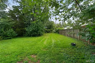 8808 Cherrywood Ln, Jennings, MO 63136 - Photo 18
