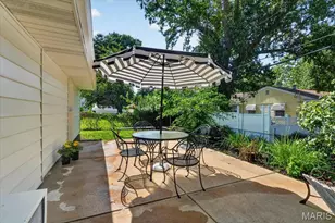 223 Woodridge Rd, Kirkwood, MO 63122 - Photo 28