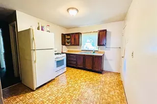 9544 Miriam Ave, Overland, MO 63114 - Photo 10