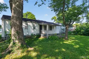 1107 Bakewell Dr, Saint Louis, MO 63137 - Photo 10