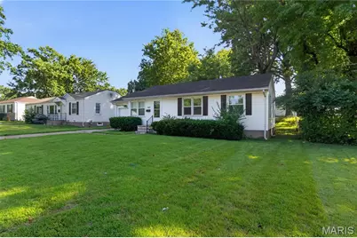1107 Bakewell Drive, Saint Louis, MO 63137 - Photo 1