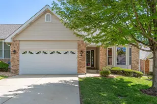 6 Country Bluff Ct, Saint Charles, MO 63301 - Photo 1