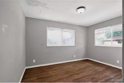2254 Gadbury Drive, Saint Louis, MO 63136 - Photo 10