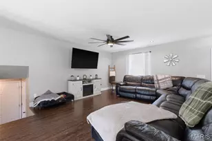 35 Julie Ln, Saint Peters, MO 63376 - Photo 8