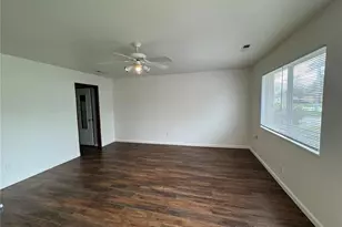 3912-3914 Wright Ave, Saint Ann, MO 63074 - Photo 4