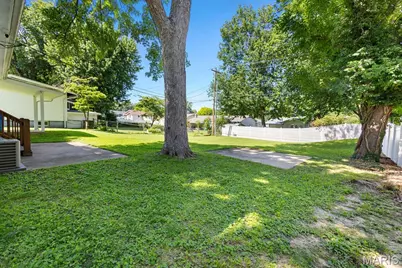 2430 W Adams Street, Saint Charles, MO 63301 - Photo 20