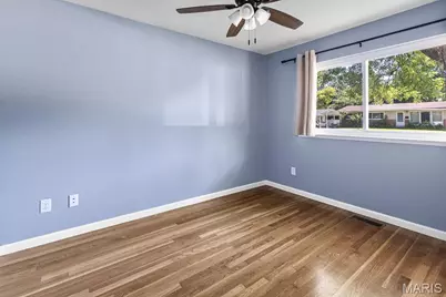 2430 W Adams Street, Saint Charles, MO 63301 - Photo 16