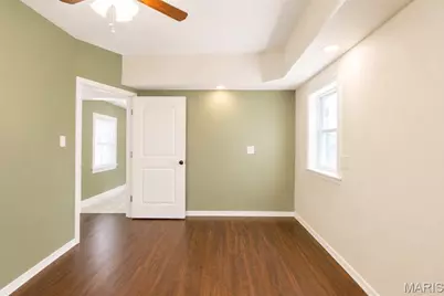 215 Weiss Avenue, Saint Louis, MO 63125 - Photo 14