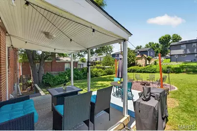 635 Ellwine Drive, Saint Louis, MO 63125 - Photo 26