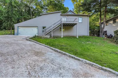 635 Castlewood Drive, Ballwin, MO 63021 - Photo 2