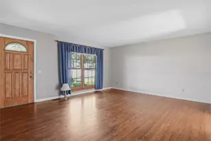 4902 Brunston Dr, Saint Louis, MO 63128 - Photo 12