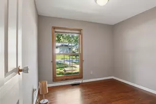 4902 Brunston Dr, Saint Louis, MO 63128 - Photo 30