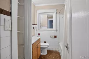 18 S Barat Ave, Ferguson, MO 63135 - Photo 16