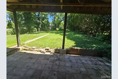 18 S Barat Avenue, Ferguson, MO 63135 - Photo 10