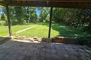 18 S Barat Ave, Ferguson, MO 63135 - Photo 10
