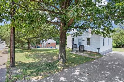 10525 Hobday Avenue, Saint Ann, MO 63074 - Photo 30