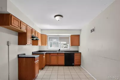 102 Florwood Court, Saint Louis, MO 63135 - Photo 6
