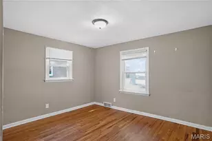 102 Florwood Ct, Saint Louis, MO 63135 - Photo 8