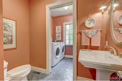 452 Meyer Avenue, Kirkwood, MO 63122 - Photo 18