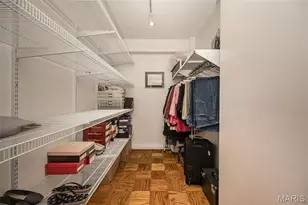 900 S Hanley Rd, Saint Louis, MO 63105 - Photo 20