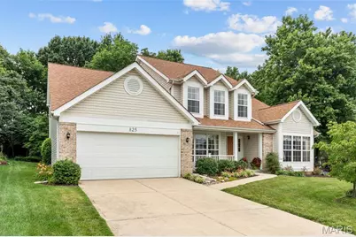 825 Crosswood Court, Saint Louis, MO 63129 - Photo 2