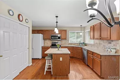 825 Crosswood Court, Saint Louis, MO 63129 - Photo 32