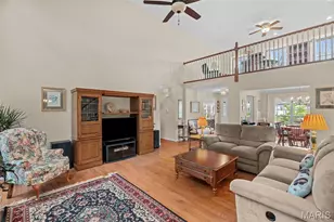 825 Crosswood Ct, Saint Louis, MO 63129 - Photo 20